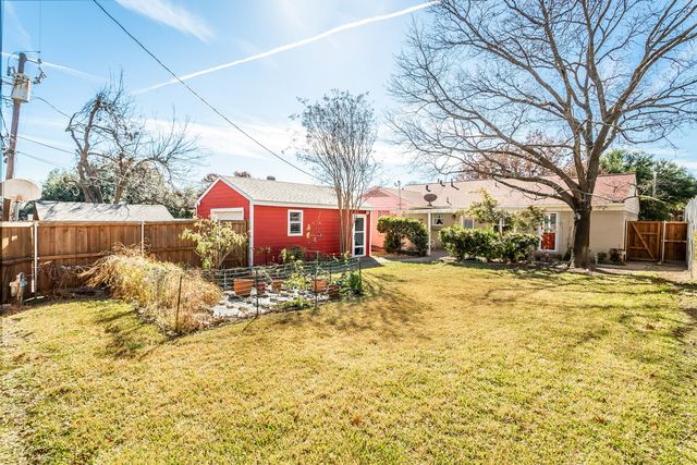 802 Kirkwood Drive, Dallas, TX 75218