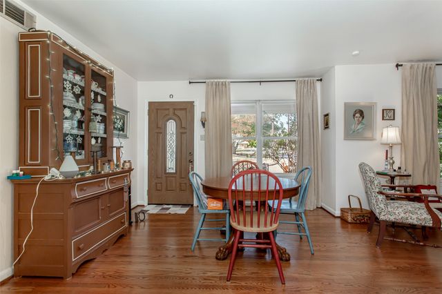 802 Kirkwood Drive, Dallas, TX 75218