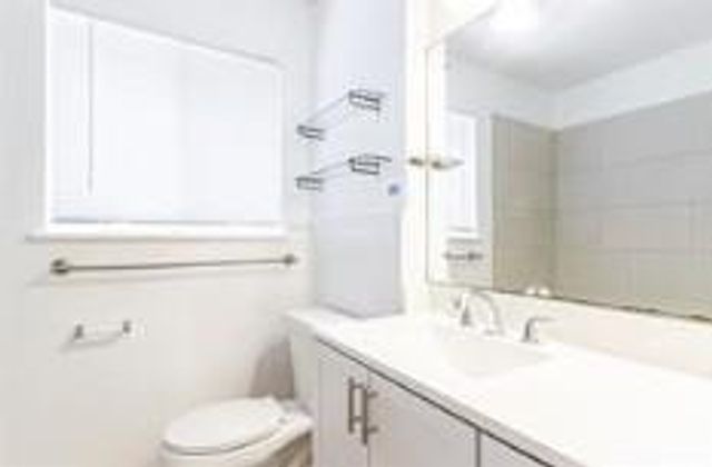 2201 Lanier DR A, Austin, TX 78757