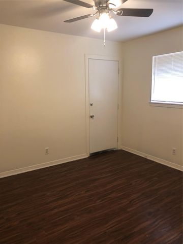 2201 Lanier DR A, Austin, TX 78757