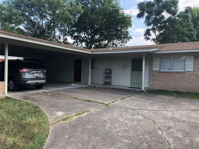 2201 Lanier DR A, Austin, TX 78757