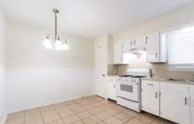 2201 Lanier DR A, Austin, TX 78757