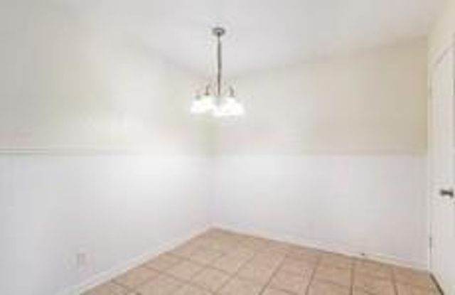 2201 Lanier DR A, Austin, TX 78757