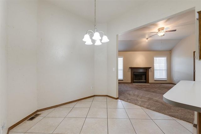 301 N Rockypoint Drive, Edmond, OK 73003