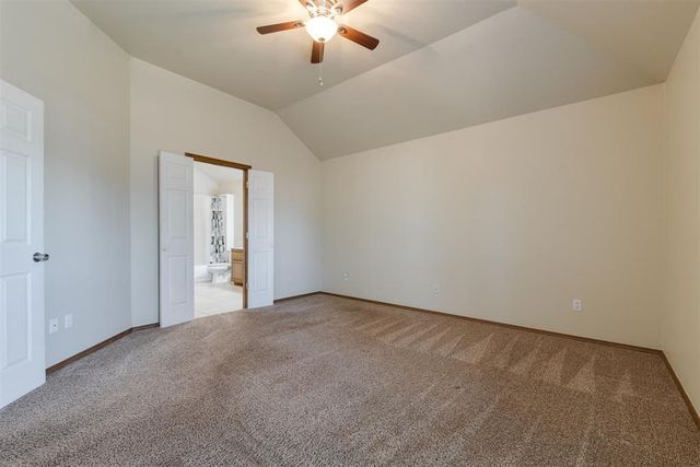 301 N Rockypoint Drive, Edmond, OK 73003