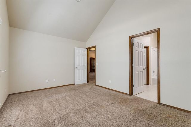 301 N Rockypoint Drive, Edmond, OK 73003