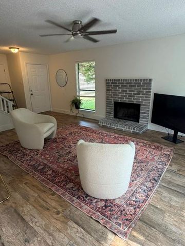 13304 Saddlebrook TRL A, Austin, TX 78729