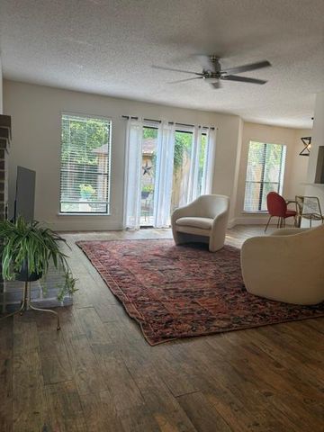 13304 Saddlebrook TRL A, Austin, TX 78729