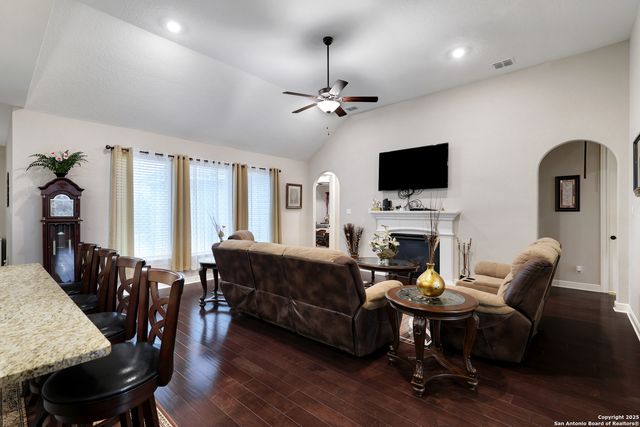 269 Big Bend, Castroville, TX 78009