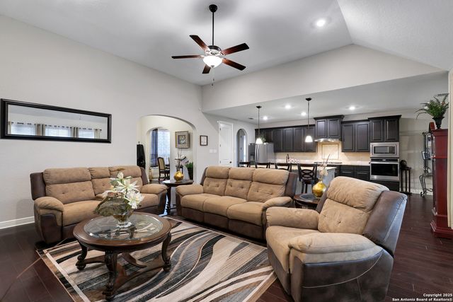 269 Big Bend, Castroville, TX 78009