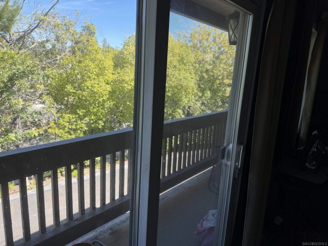 5350 Baltimore Dr 4, La Mesa, CA 91942