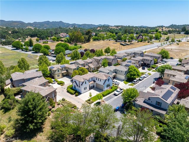 11707 Sinnard Ln, Atascadero, CA 93422