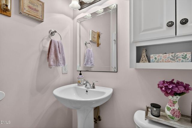 108 Butterbiggins Lane, Apex, NC 27539