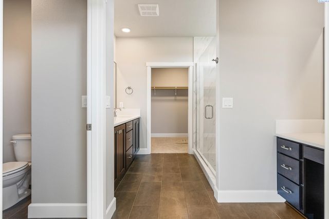 6627 Lazy B Drive, Pasco, WA 98301