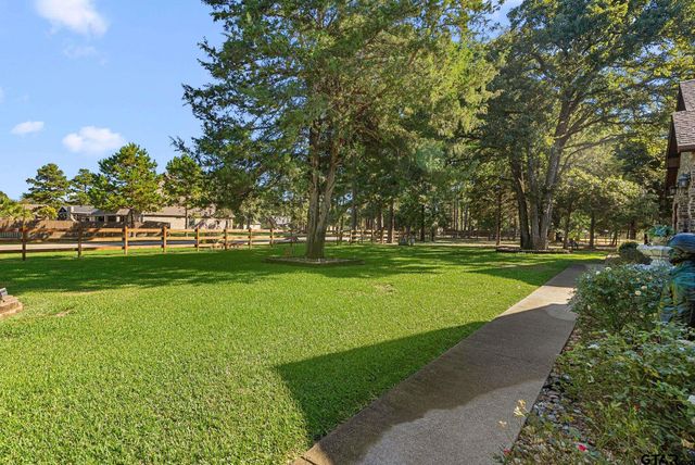237 County Rd 2321, Mineola, TX 75773