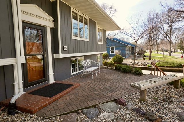909 16th Street SW, Willmar, MN 56201