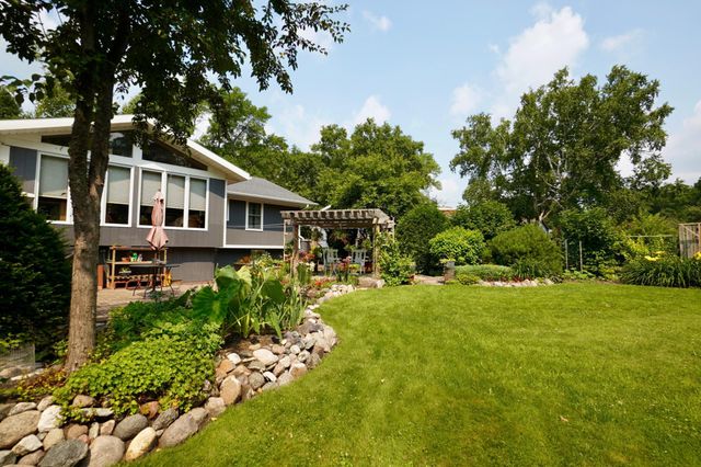 909 16th Street SW, Willmar, MN 56201