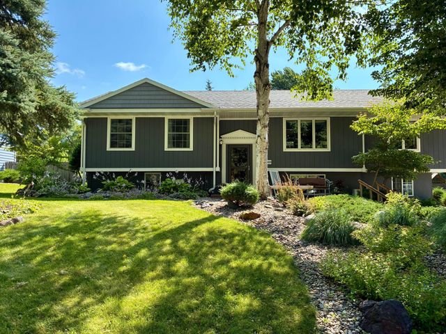 909 16th Street SW, Willmar, MN 56201