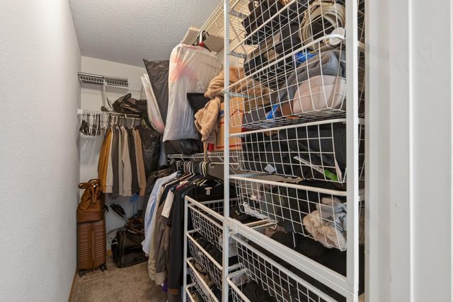 8713 Prestwick Parkway N, Brooklyn Park, MN 55443