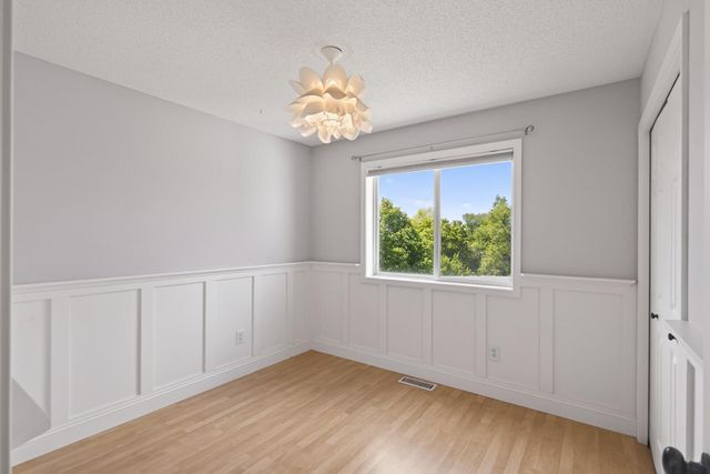 8713 Prestwick Parkway N, Brooklyn Park, MN 55443