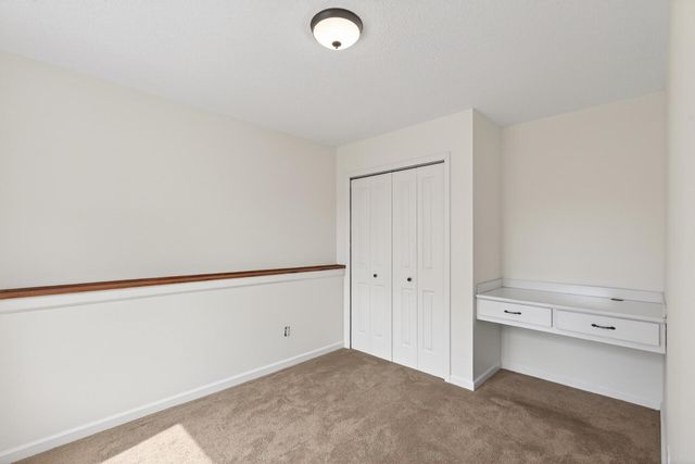 8713 Prestwick Parkway N, Brooklyn Park, MN 55443