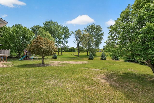 8713 Prestwick Parkway N, Brooklyn Park, MN 55443