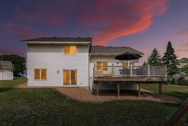 8713 Prestwick Parkway N, Brooklyn Park, MN 55443