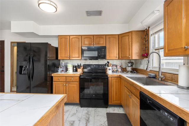 2206 Hewitt Drive, Billings, MT 59102