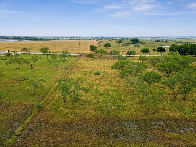 6872 County Road 0040 Road NW, Corsicana, TX 75110