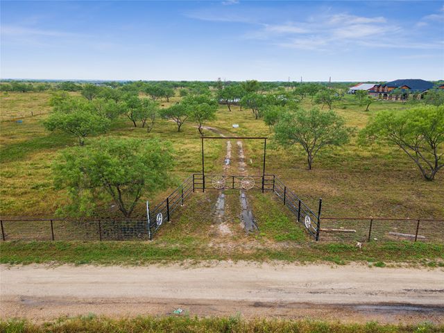 6872 County Road 0040 Road NW, Corsicana, TX 75110