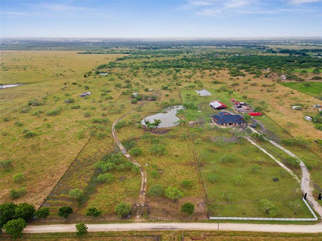 6872 County Road 0040 Road NW, Corsicana, TX 75110