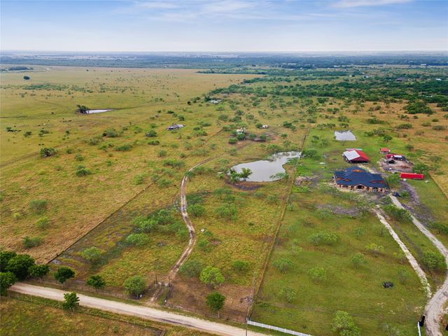 6872 County Road 0040 Road NW, Corsicana, TX 75110