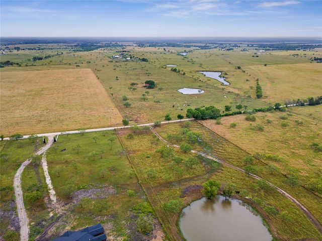 6872 County Road 0040 Road NW, Corsicana, TX 75110