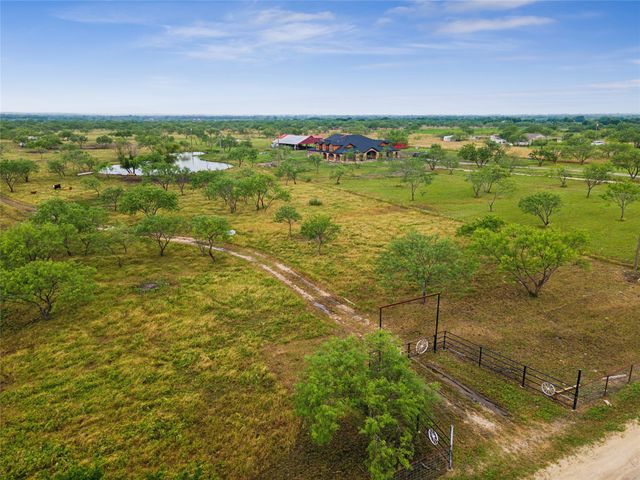 6872 County Road 0040 Road NW, Corsicana, TX 75110
