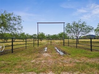 6872 County Road 0040 Road NW, Corsicana, TX 75110