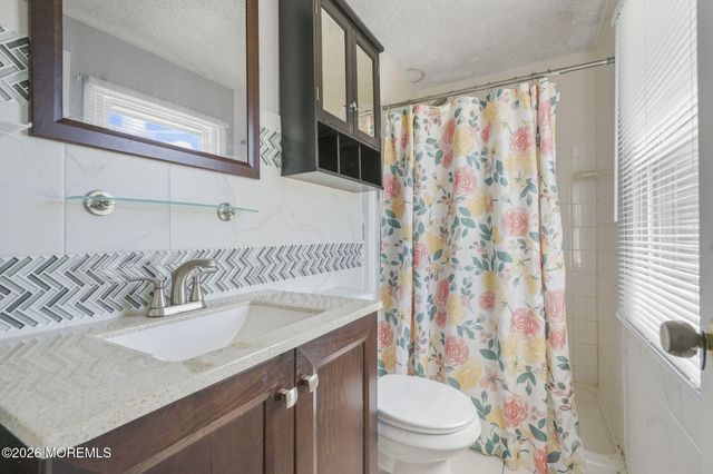 70 Harrington Circle, Willingboro, NJ 08046