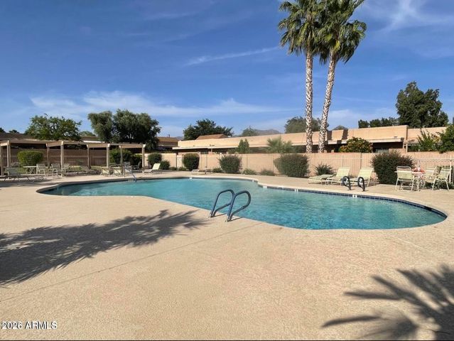 9040 E WINCHCOMB Drive, Scottsdale, AZ 85260