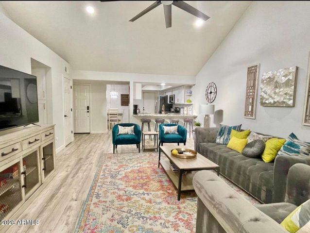 9040 E WINCHCOMB Drive, Scottsdale, AZ 85260