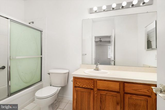 81 MEADOWLARK DR, Hamilton, NJ 08690