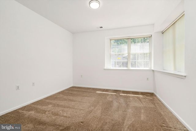 81 MEADOWLARK DR, Hamilton, NJ 08690