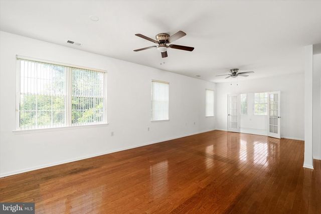 81 MEADOWLARK DR, Hamilton, NJ 08690
