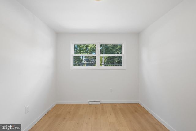 210 NEWTOWN RD, Warminster, PA 18974