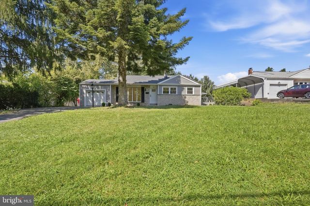 210 NEWTOWN RD, Warminster, PA 18974