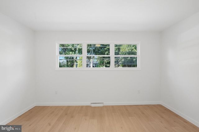 210 NEWTOWN RD, Warminster, PA 18974
