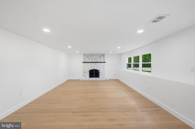 210 NEWTOWN RD, Warminster, PA 18974