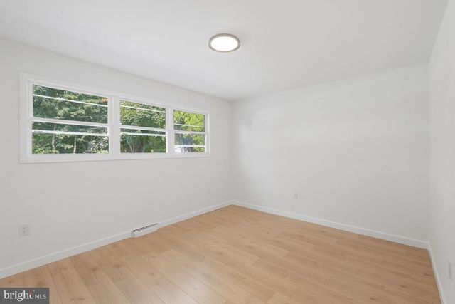 210 NEWTOWN RD, Warminster, PA 18974
