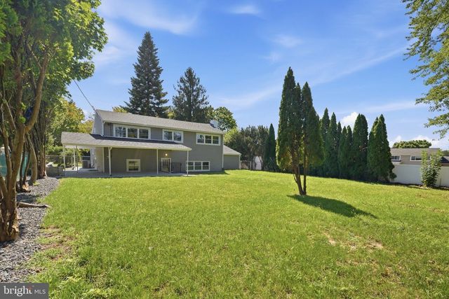 210 NEWTOWN RD, Warminster, PA 18974