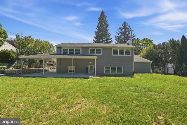 210 NEWTOWN RD, Warminster, PA 18974