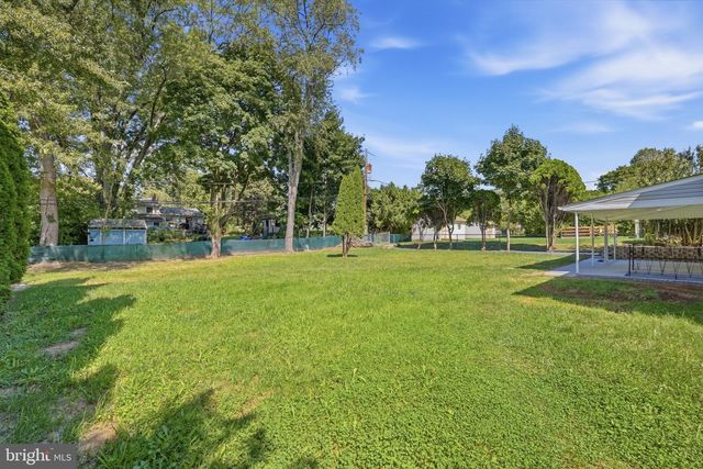 210 NEWTOWN RD, Warminster, PA 18974