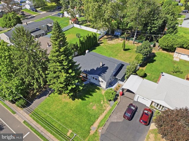 210 NEWTOWN RD, Warminster, PA 18974